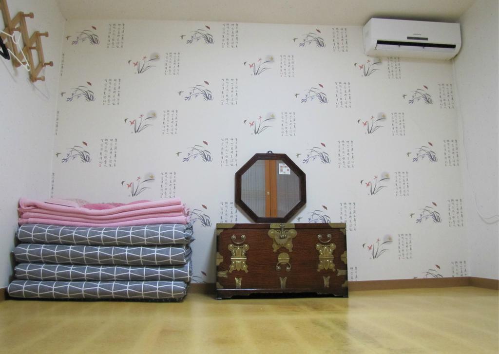 Empathy Hanok Guesthouse Daegu Bagian luar foto