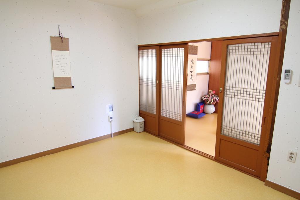 Empathy Hanok Guesthouse Daegu Bagian luar foto