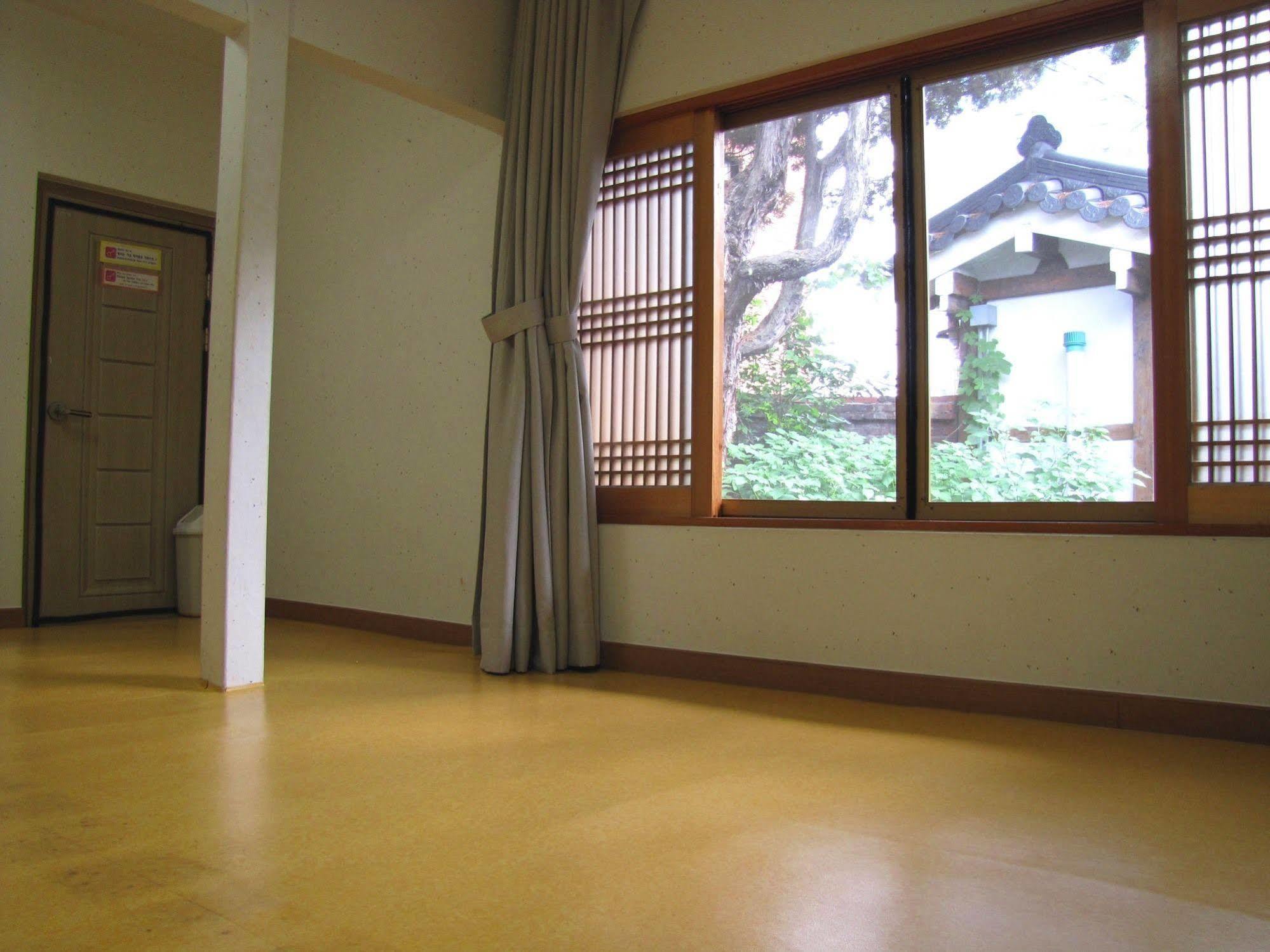 Empathy Hanok Guesthouse Daegu Bagian luar foto